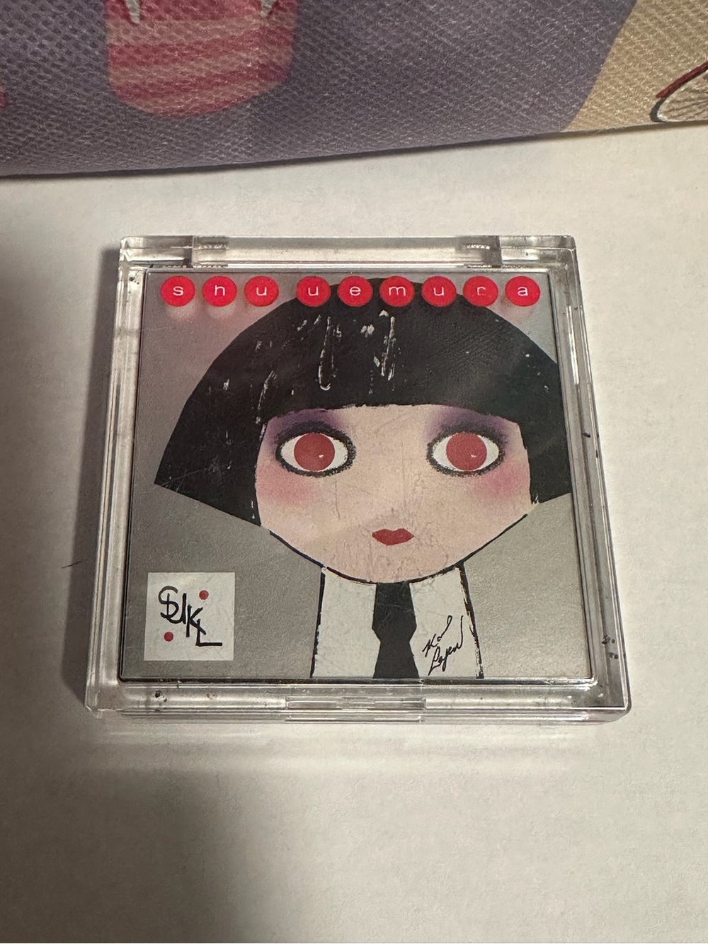 Shu Uemura and Karl Lagerfeld Make Up Colab - Picture 2 of 7